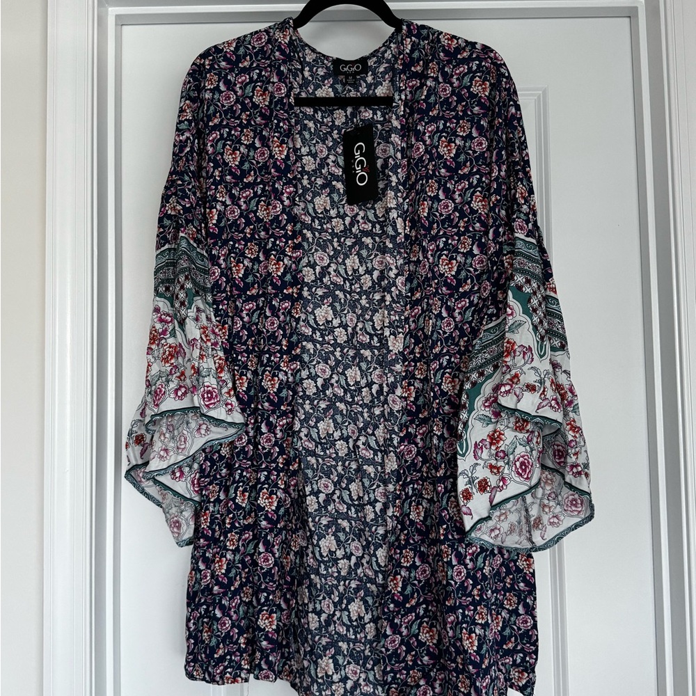 GiGiO Blue Floral Kimono NWT Size Medium